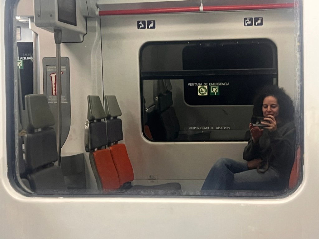 Ahorita vengo por el tren de Barcelona